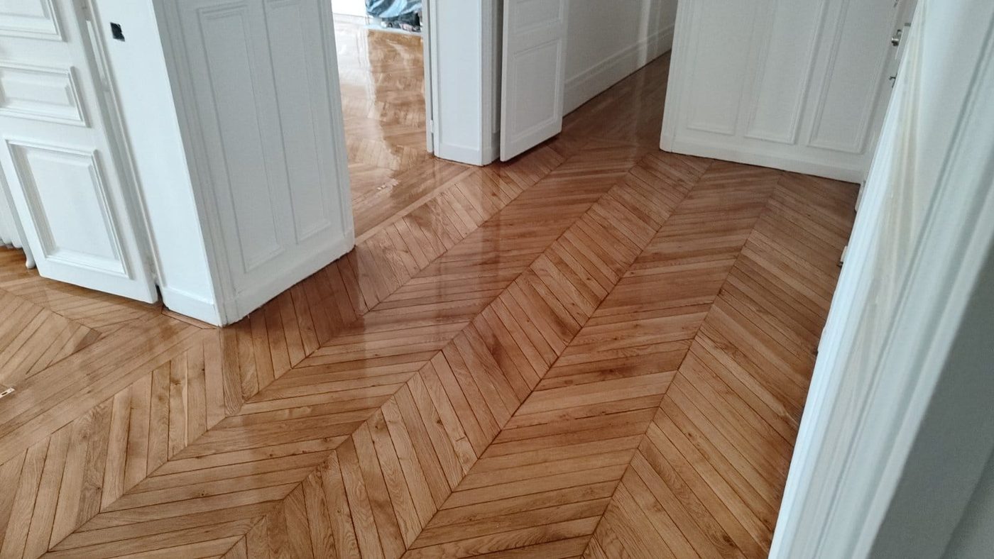 Pose point de Hongrie couloir — parqueteur Paris Île-de-France